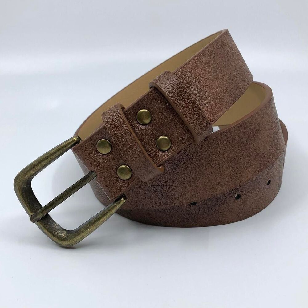 Women’s Brown Belt w/ Antique Brass Buckle, 23.5-34 Inches, X7G9A752
